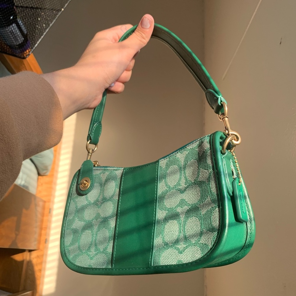 Coach small swinger monogram bag